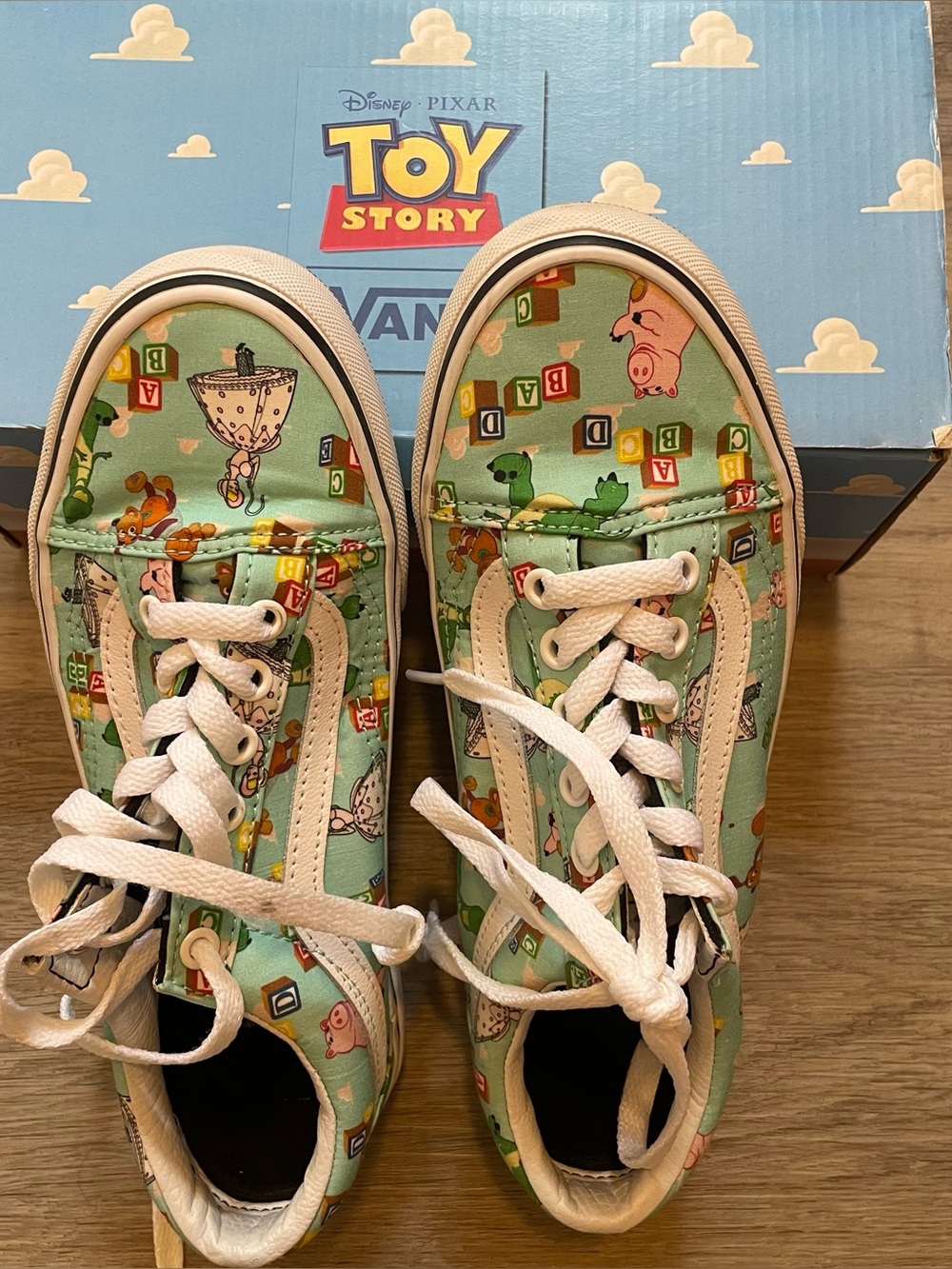 Vans Shoe Toy Story Andy’s Toys Size 6